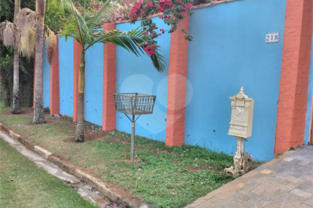 Chácara à venda com 4 quartos, sendo 1 suíte,  em Vila Dom Pedro, Atibaia, SP