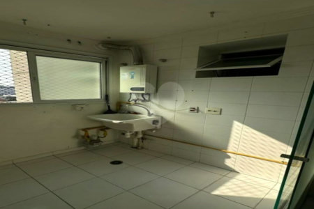 Apartamento à venda com 3 quartos, sendo 1 suíte, em Parque Maria Luiza, São Paulo, SP