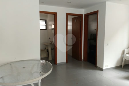 Apartamento à venda com 4 quartos, sendo 1 suíte,  em Brooklin Paulista, São Paulo, SP