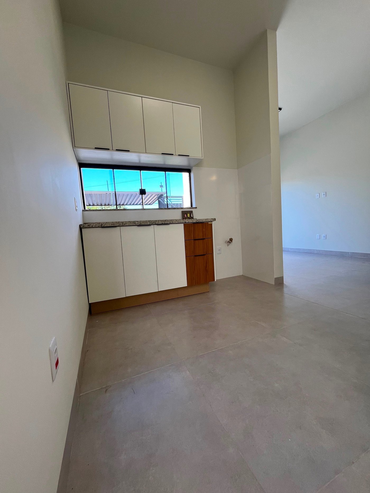 Casa à venda com 2 quartos, sendo 1 suíte,  em Vila Nova, Três Lagoas, MS