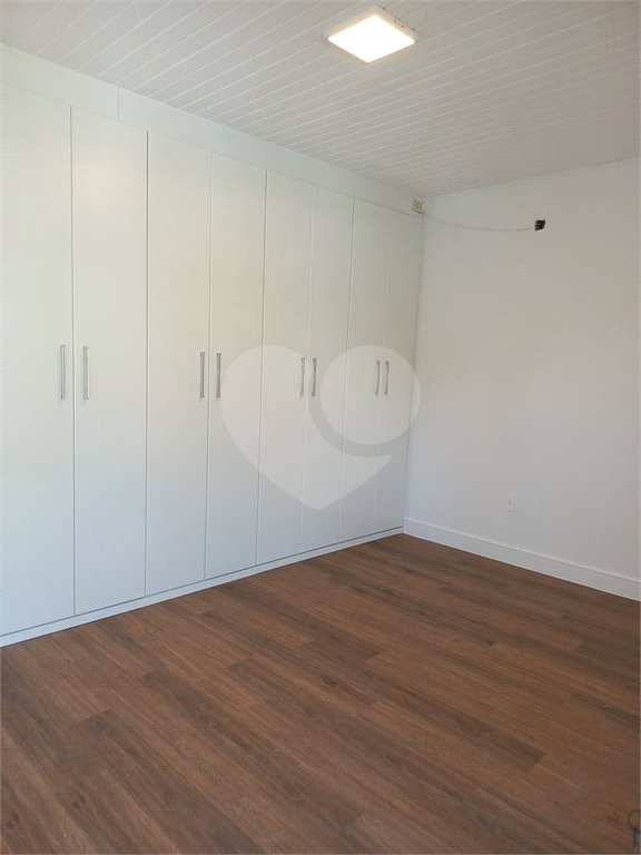 Casa à venda com 3 quartos, sendo 1 suíte, no condomínio Paraíso Classe A, Rio de Janeiro - RJ