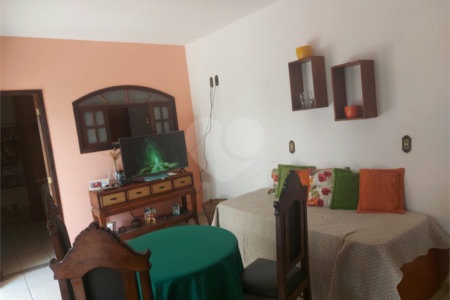 Casa à venda com 4 quartos, sendo 1 suíte, no condomínio River Plate, Rio de Janeiro - RJ