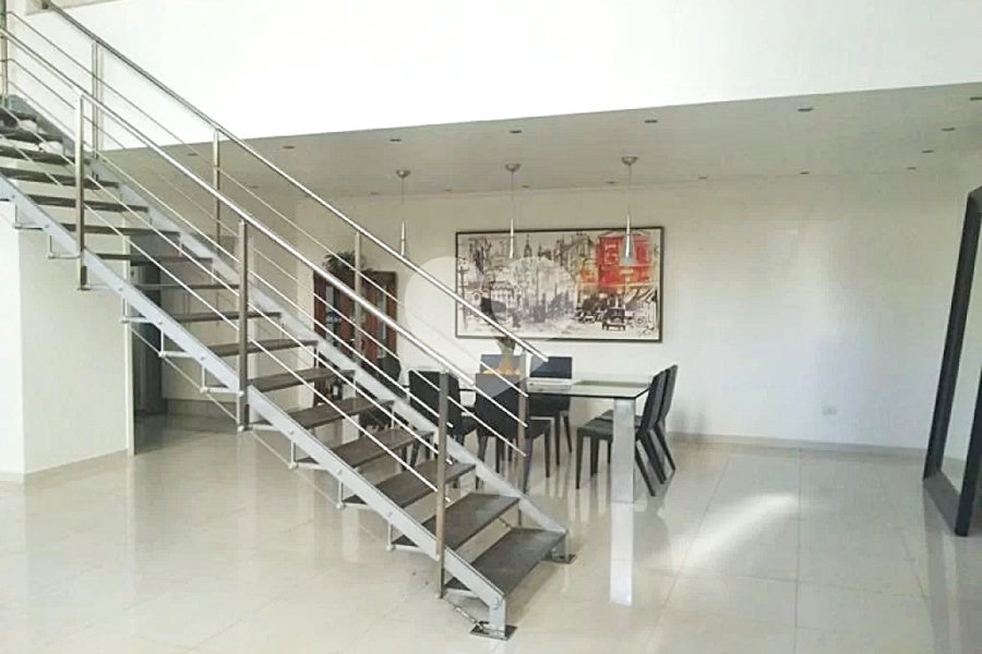 Casa à venda com 4 quartos, sendo 3 suítes, em Santana, São Paulo, SP