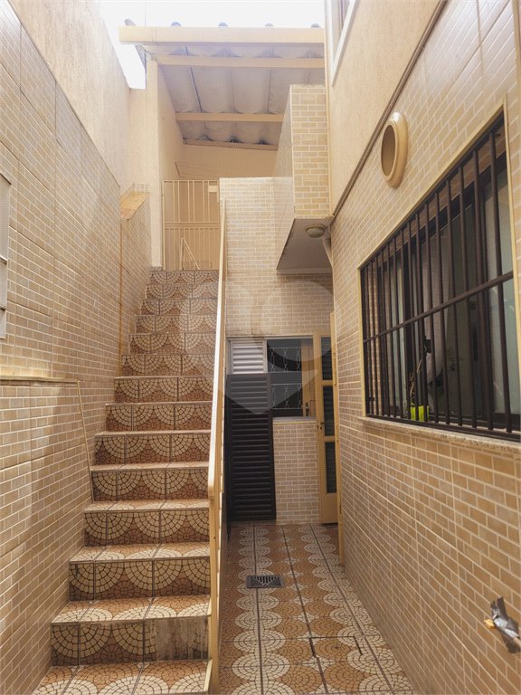 Sobrado à venda ou para alugar com 4 quartos, sendo 1 suíte, em Vila Gustavo, São Paulo, SP