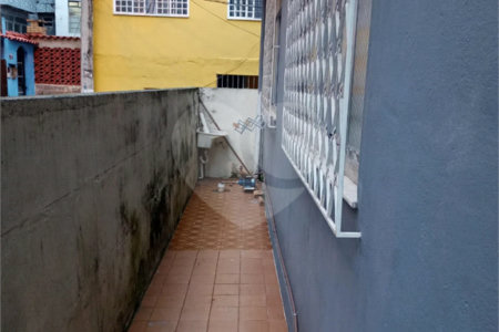 Casa à venda com 2 quartos, sendo 1 suíte, no Centro, Mangaratiba, RJ