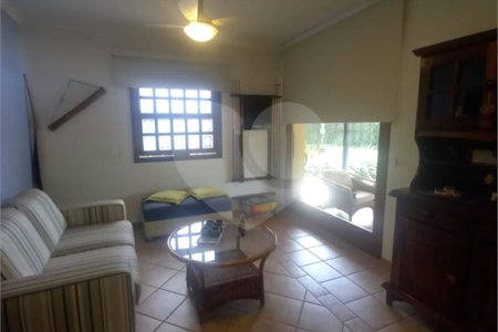 Casa à venda com 5 quartos, sendo 2 suítes, no condomínio Vinhas da Vista Alegre - Lado Sede, Vinhedo - SP