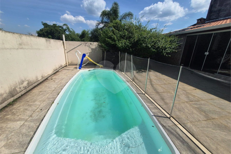 Casa à venda com 4 quartos, sendo 1 suíte, em Chácara Arantes, Mairiporã, SP