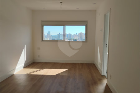 Apartamento à venda com 3 suítes em Anhangabaú, Jundiaí, SP