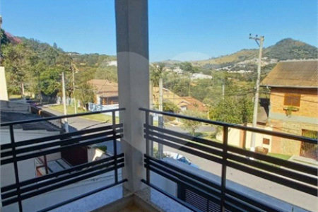 Casa à venda com 3 suítes no condomínio Residencial Parque Arco-íris, Atibaia - SP