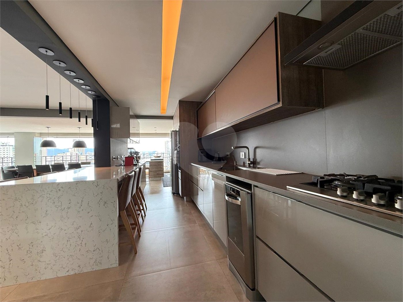 Apartamento à venda com 3 suítes em Santa Teresinha, São Paulo, SP
