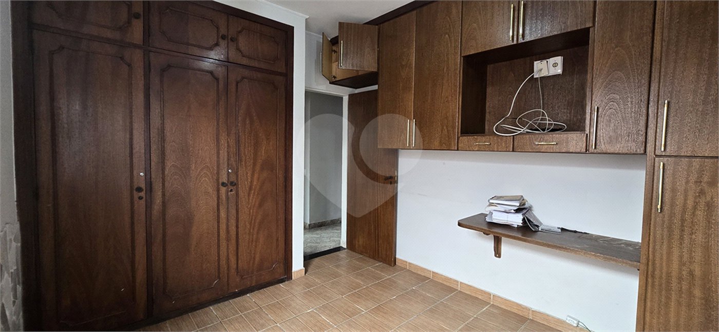 Casa à venda com 3 quartos, sendo 1 suíte, em Lar São Paulo, São Paulo, SP