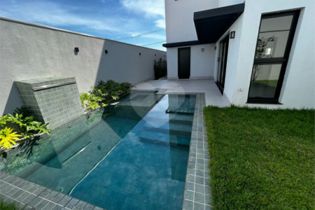 Casa à venda com 4 suítes no condomínio Florais do Parque, Cuiabá - MT