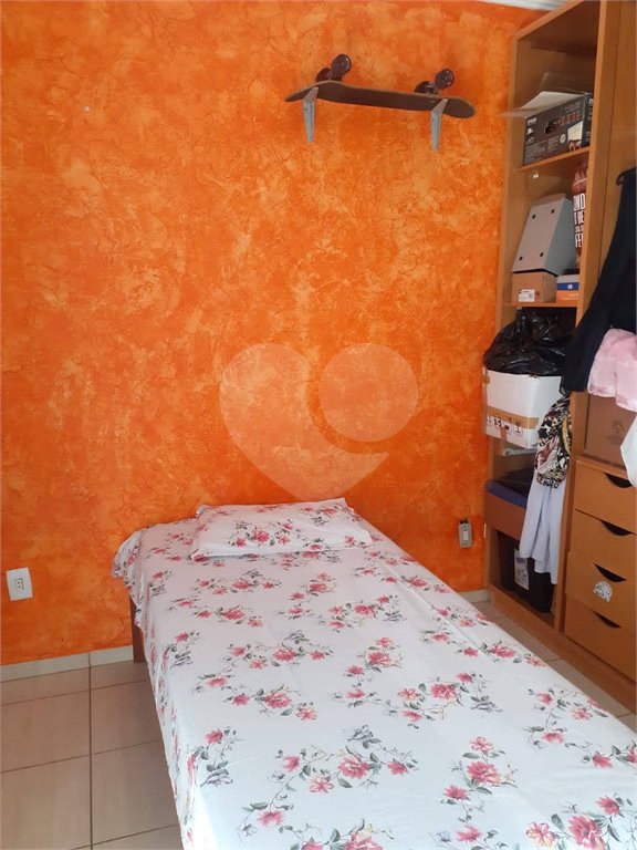 Sobrado à venda com 3 quartos, sendo 1 suíte, em Parque Santana, Mogi das Cruzes, SP