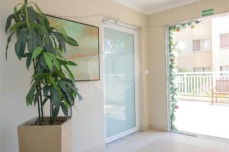 Apartamento à venda com 2 quartos em Vila Zat, São Paulo, SP
