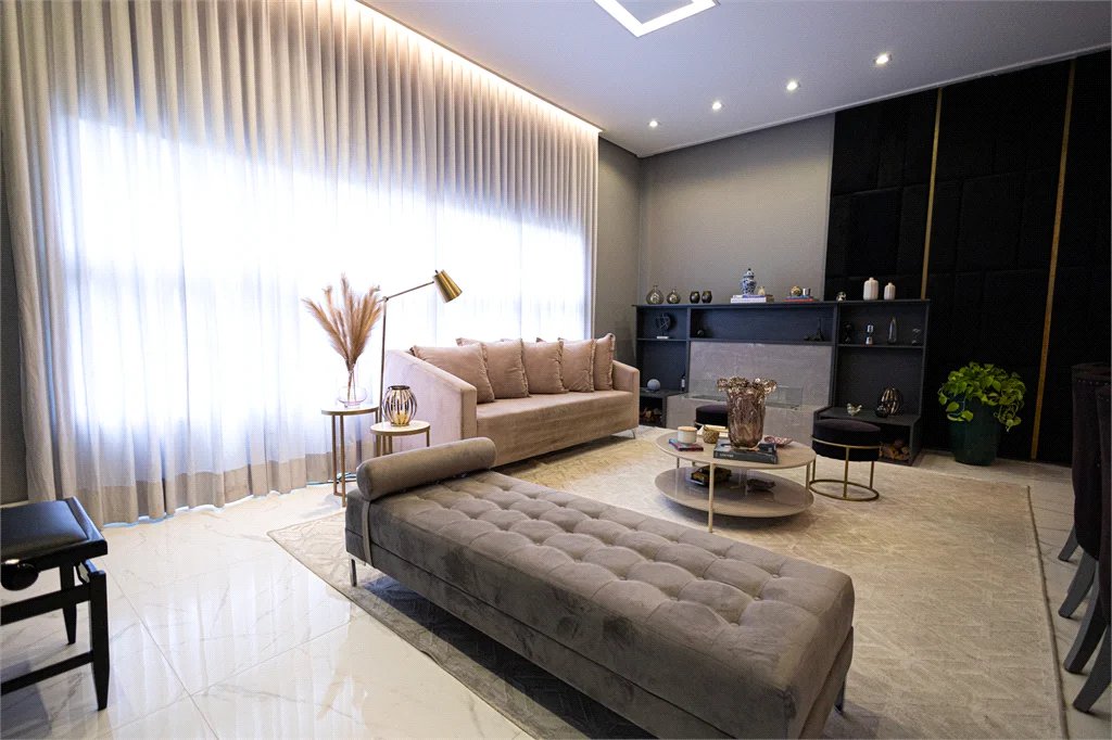 Apartamento à venda com 5 quartos, sendo 4 suítes, em Parque Reboucas, São Paulo, SP