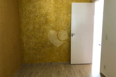 Casa térrea para venda no condomínio fechado Moradas III