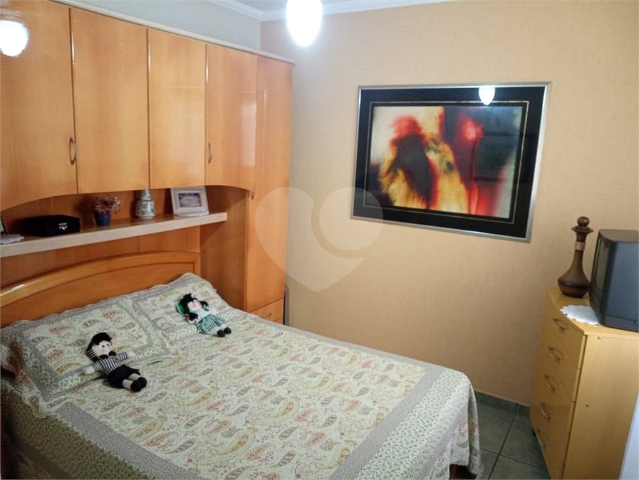 Casa à venda com 3 quartos, sendo 2 suítes, em Vila Flávio, Mogi das Cruzes, SP