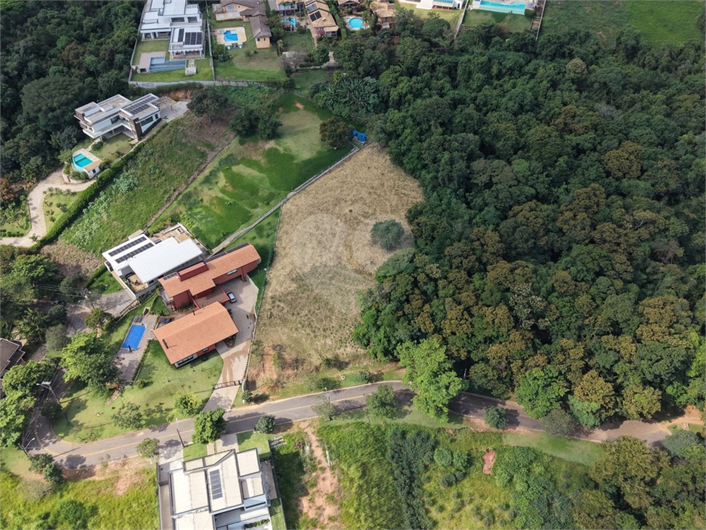 Terreno à venda no condomínio Jardim Primavera, Louveira - SP