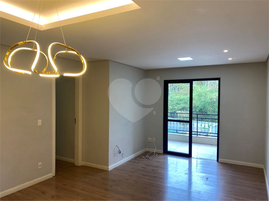 Apartamento para alugar com 3 quartos, sendo 1 suíte, em Vista Alegre, Vinhedo, SP