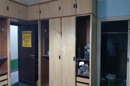 Casa à venda com 3 quartos, sendo 2 suítes, em Parque América, São Paulo, SP
