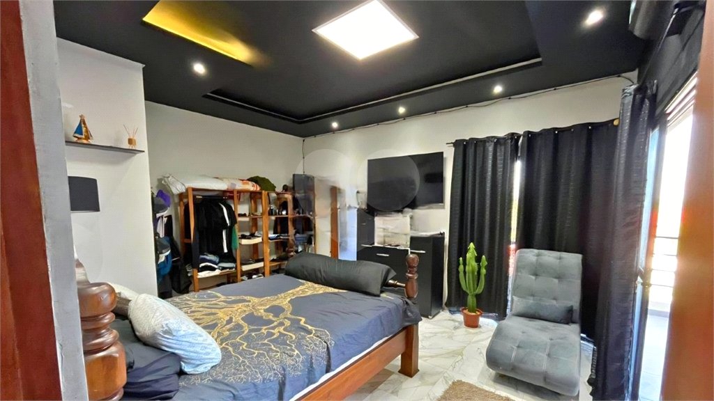 Sobrado à venda com 2 quartos, sendo 1 suíte, em Residencial Olívio Barbosa, Porto Feliz, SP