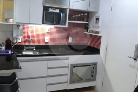 Apartamento à Venda na Bela Vista com 40 m2 de 1 Suíte em Andar Alto