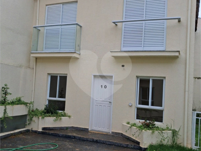 Casa à venda com 3 quartos, sendo 1 suíte,  no condomínio Residencial Vila de Motalegre, São Paulo - SP