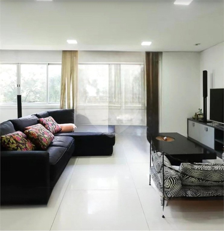 Apartamento à venda com 3 quartos, sendo 1 suíte, em Santana, São Paulo, SP