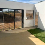 Casa à venda com 3 quartos, sendo 1 suíte, em Vila Modesto, Paraibuna, SP
