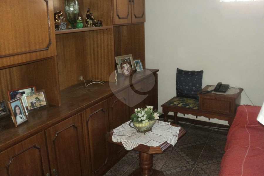 Casa Térrea à venda com 3 suítes em Vila Paulicéia, São Paulo, SP