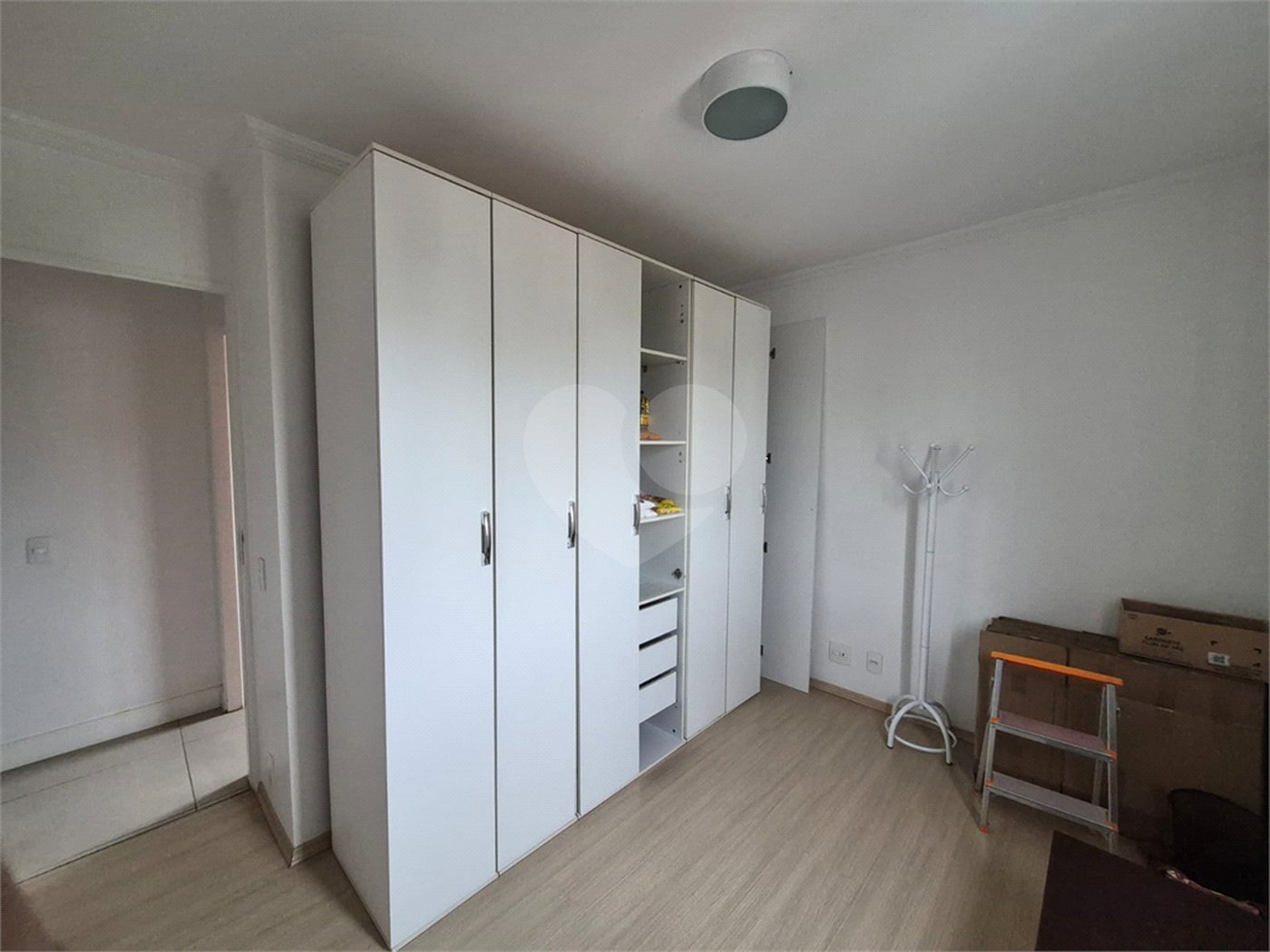 Apartamento à venda com 2 quartos em Vila Isa, São Paulo, SP