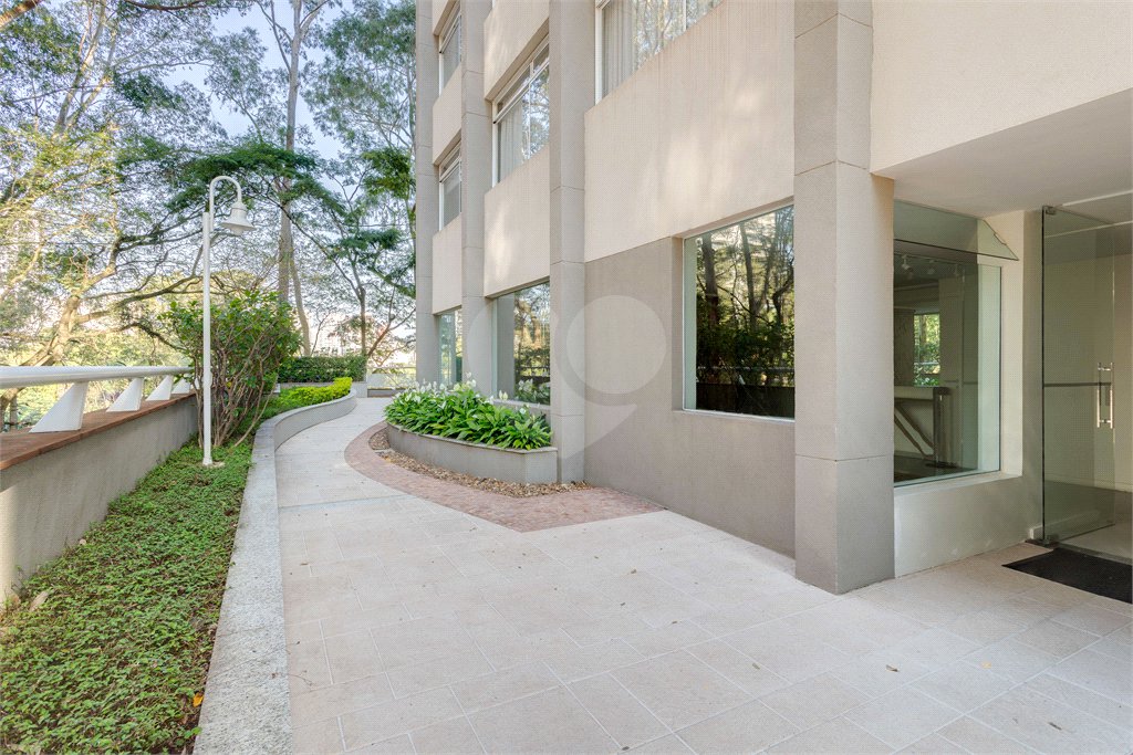 Apartamento à venda com 3 suítes em Alto da Boa Vista, São Paulo, SP