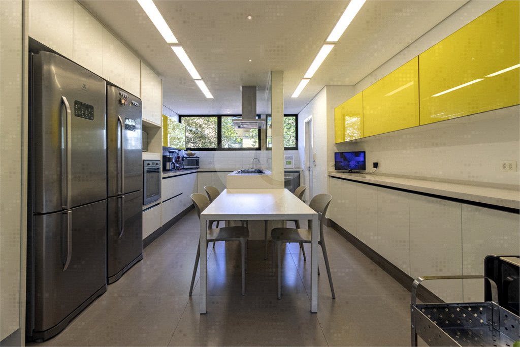 Casa à venda com 3 suítes em Jardim Luzitânia, São Paulo, SP