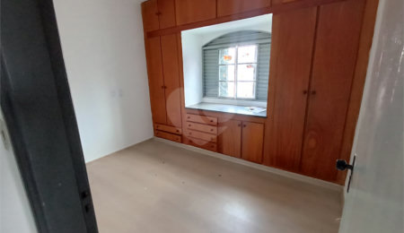 Casa à venda ou para alugar com 6 quartos, sendo 2 suítes,  em Jardim Itália, Itapetininga, SP