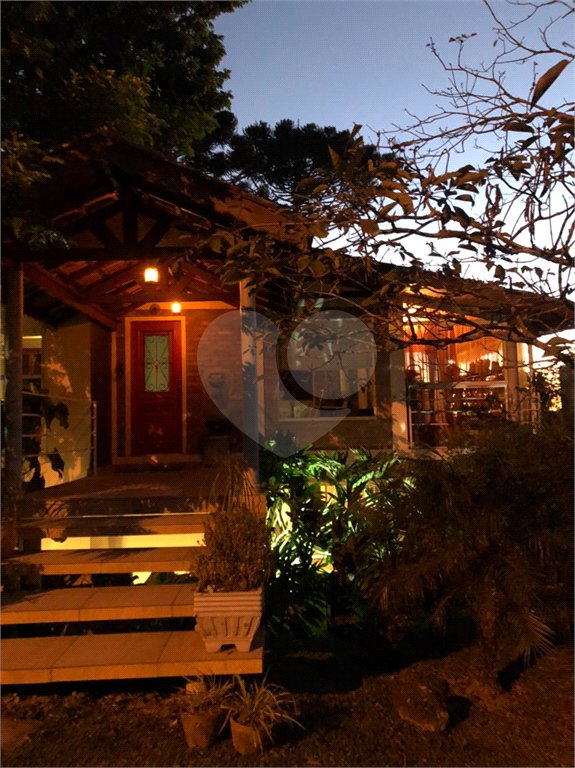 Casa Térrea à venda com 4 quartos, sendo 1 suíte, em Roseira, Mairiporã, SP