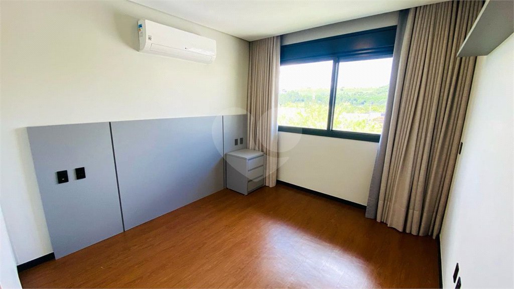 Casa à venda com 3 suítes no condomínio Euroville II, Bragança Paulista - SP