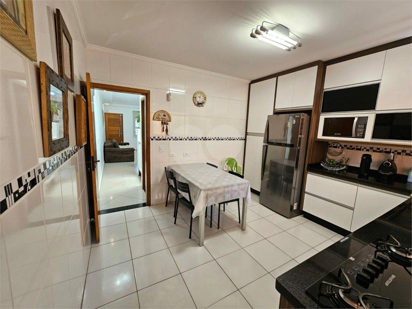 Casa à venda com 3 suítes em Vila Carrão, São Paulo, SP