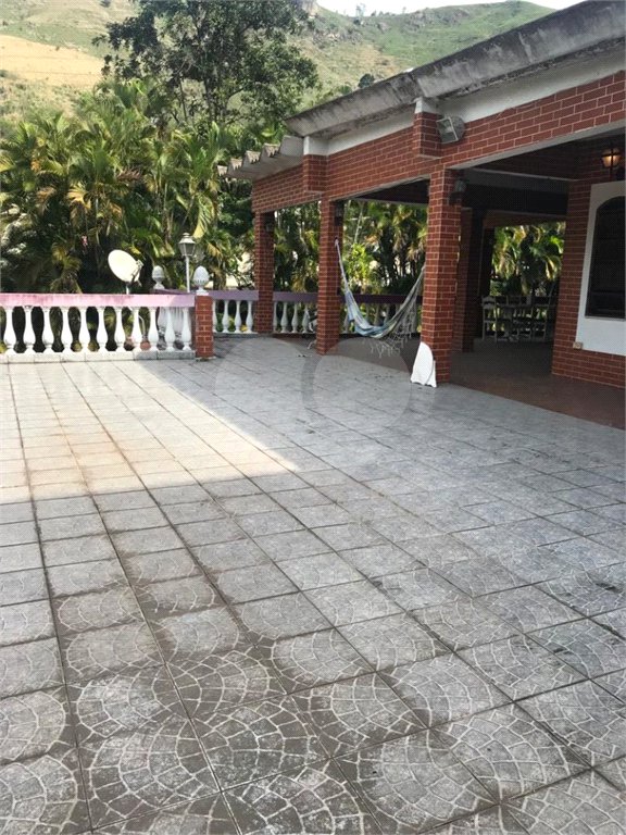 Casa à venda com 4 quartos, sendo 1 suíte, em Senador Vasconcelos, Rio de Janeiro, RJ