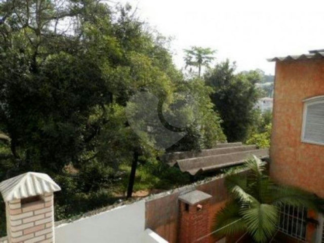 Sobrado à venda com 3 quartos, sendo 1 suíte,  em Jardim Prudência, São Paulo, SP
