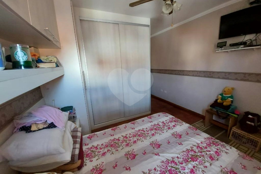 Sobrado à venda com 3 quartos, sendo 1 suíte,  em Vila Mazzei, São Paulo, SP