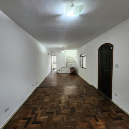 Casa à venda com 3 quartos, sendo 1 suíte,  em Jardim Celeste, São Paulo, SP