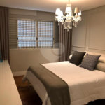 Apartamento à venda com 4 quartos, sendo 1 suíte, em Campo Belo, São Paulo, SP