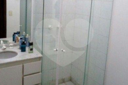 Sobrado à venda ou para alugar com 2 suítes em Paraisópolis, São Paulo, SP