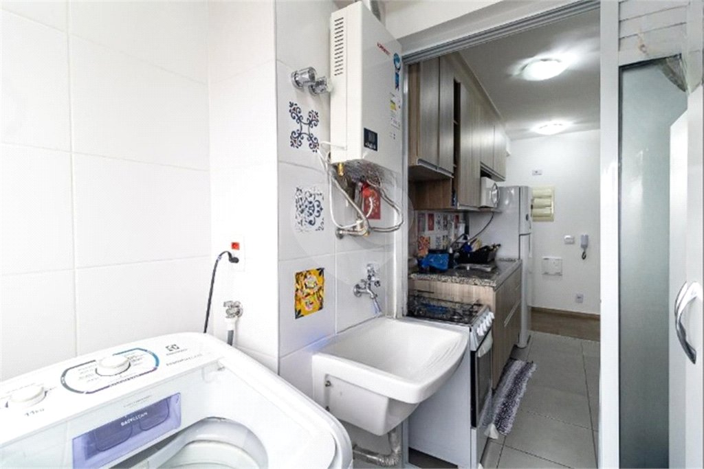 Apartamento de 02 dormitórios sendo 1 suíte