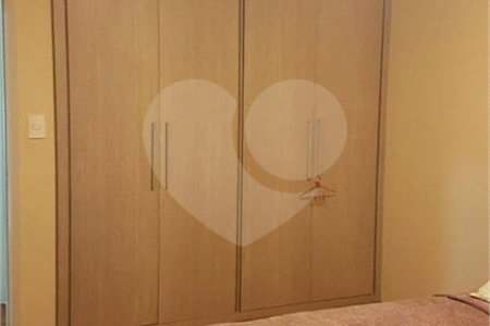 Apartamento à venda com 3 quartos, sendo 1 suíte, em Aclimação, São Paulo, SP