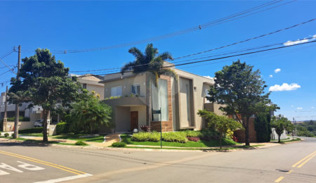 Casa à venda com 4 quartos, sendo 3 suítes, no condomínio Res. Luzern, Campinas - SP