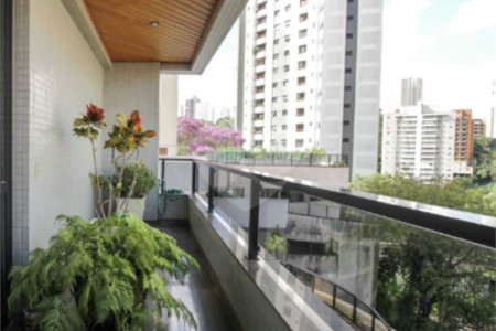 Apartamento à venda com 3 suítes em Vila Andrade, São Paulo, SP