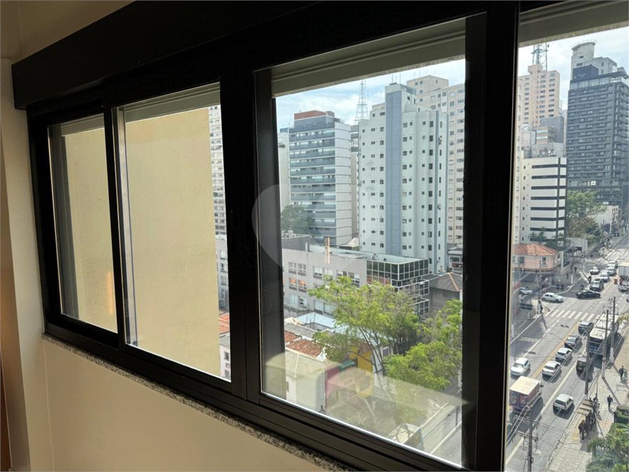 Apartamento para alugar com 3 quartos, sendo 1 suíte, em Jardim Paulista, São Paulo, SP