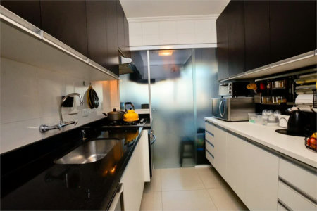 Cobertura à venda com 3 quartos, sendo 1 suíte, em Pinheiros, São Paulo, SP