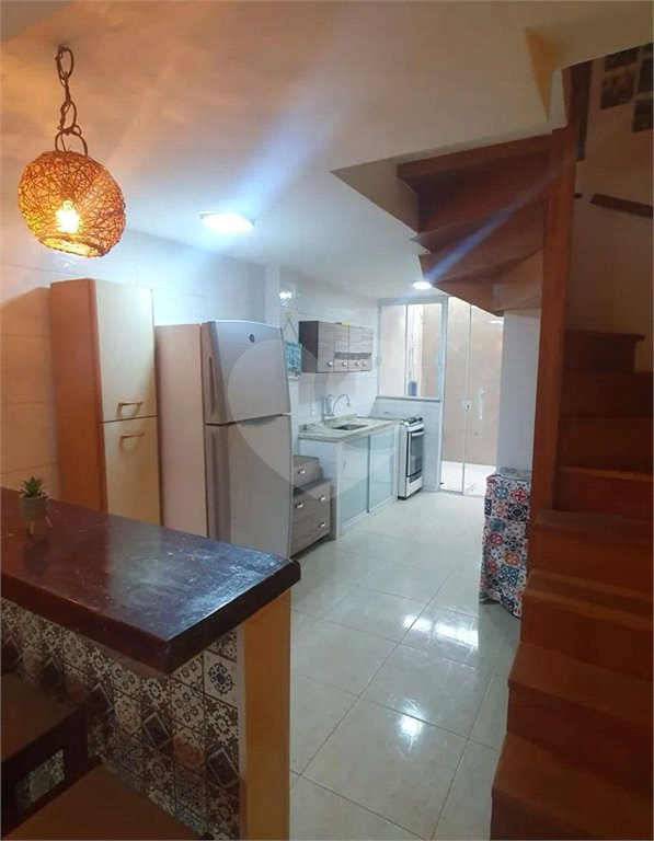 Casa à venda com 3 quartos, sendo 1 suíte, em Ogiva, Cabo Frio, RJ